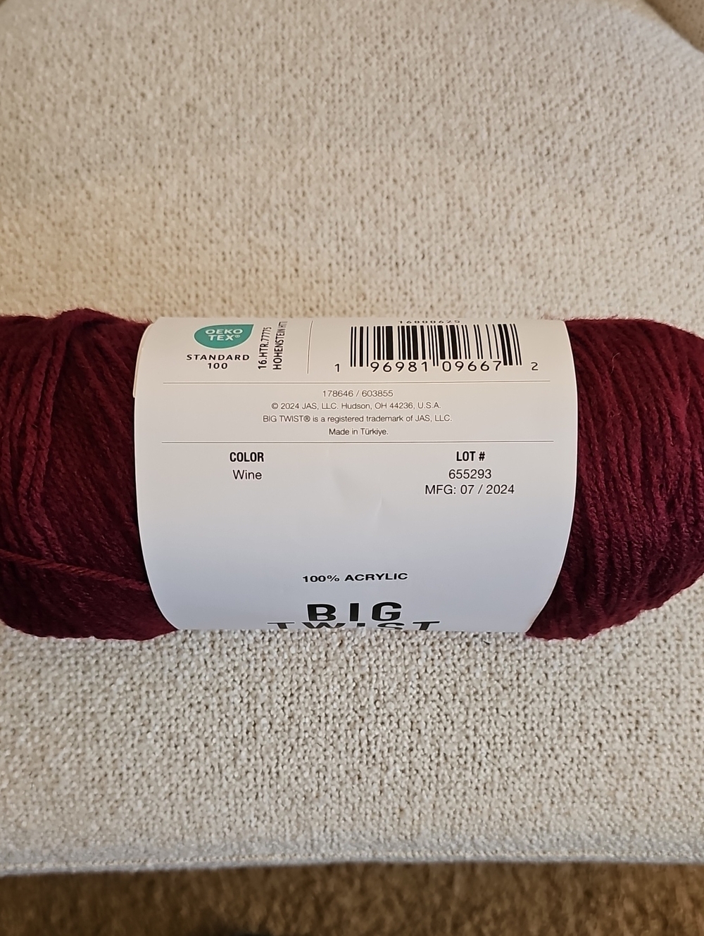 NWT Single Skein Big Twist Value Yarn - Wine - Picture 2 of 3